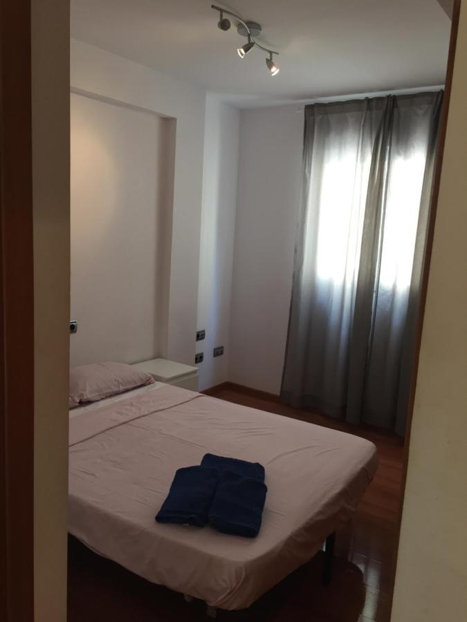 100 m2, 3 yatak odalı, 2 banyolu , l'Aiguera Parkı bölgesinde Benidorm Dış mekan fotoğraf